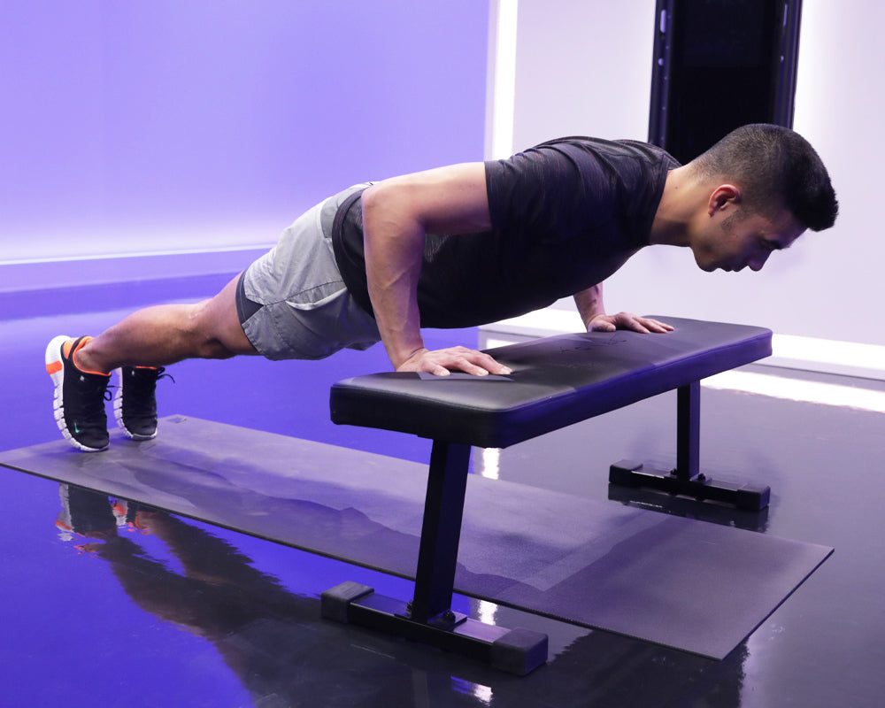 Incline pushup to avoid wrist pain during pushups
