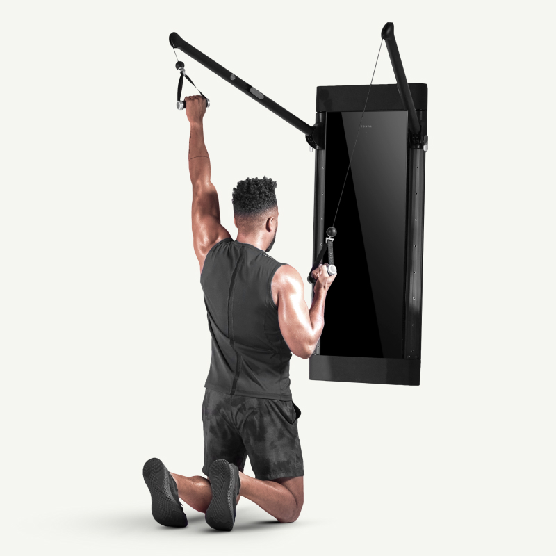 Alternating Neutral Lat Pulldown